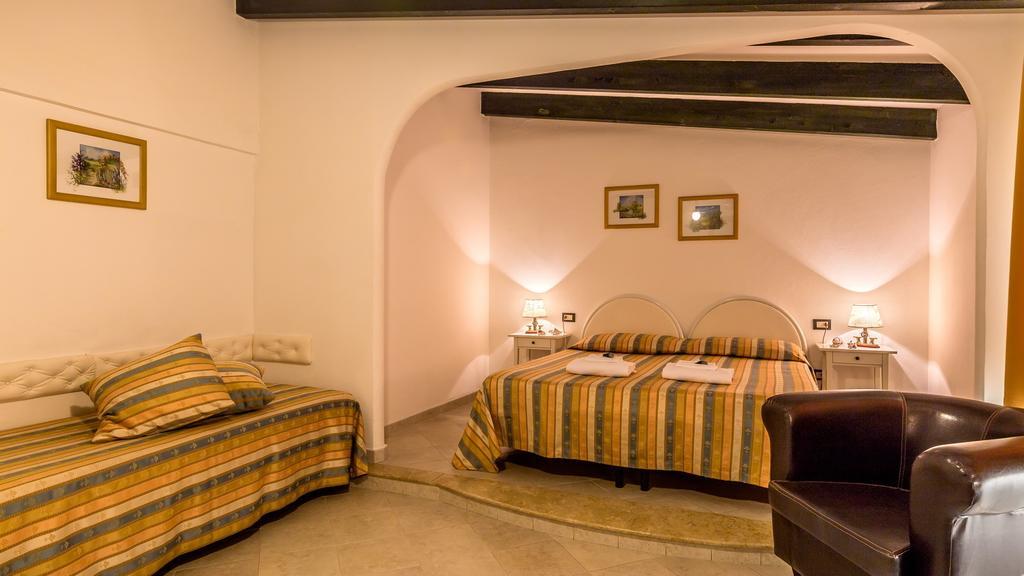Hotel Cala Di Seta Calasetta Bilik gambar